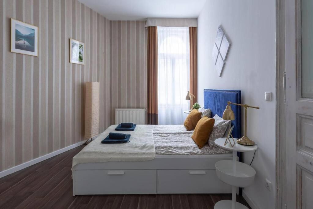 בודפשט Chic, Captivating Space Near Opera House מראה חיצוני תמונה
